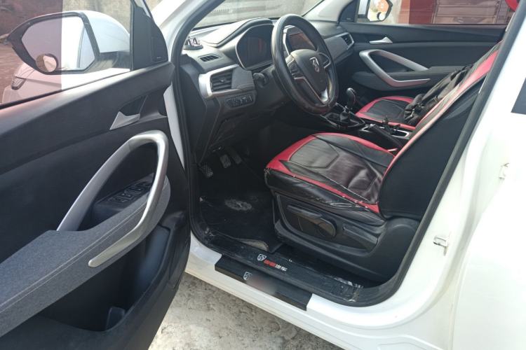 Used Baojun 530 2020 1.5T Manual Comfort Version 6 Seats Driver Seat