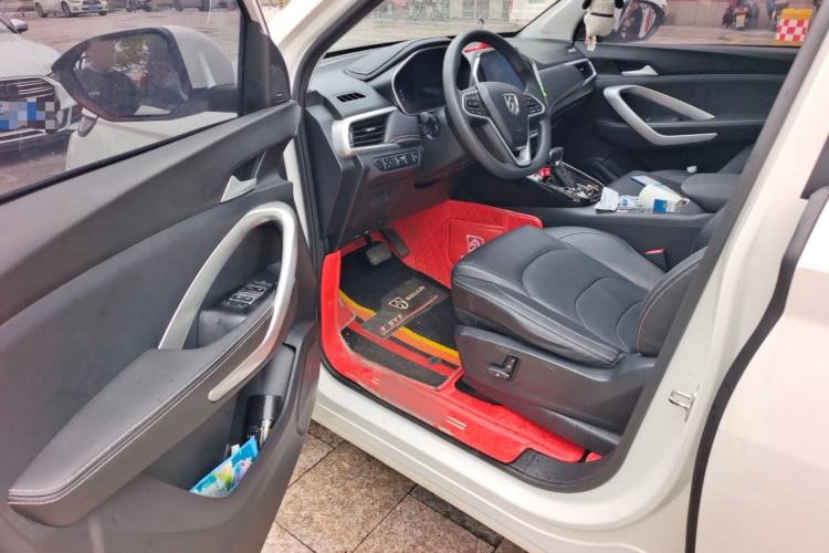 Used Baojun 530 2020 1.5T CVT Prestige Connected Version 5 Seats Driver Seat