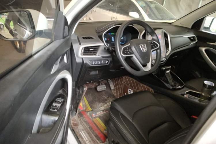 Used Baojun 530 2020 1.5T CVT Prestige Connected Version 6 Seats Driver Seat