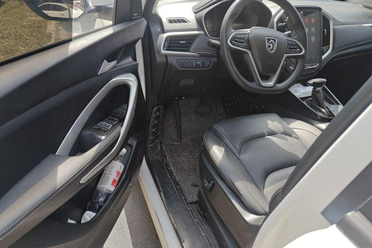 Used Baojun 530 2020 1.5T CVT Prestige Connected Version 7 Seats Driver Seat
