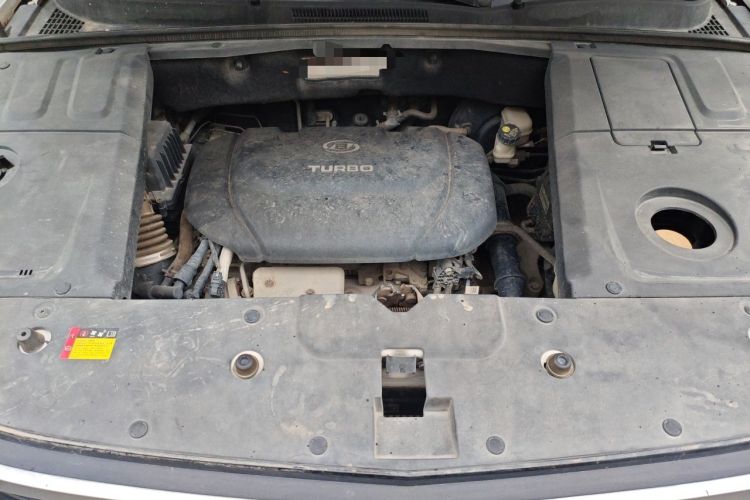 Used Baojun 530 2020 1.5T Manual Comfort Version 5 Seats Engine Bay