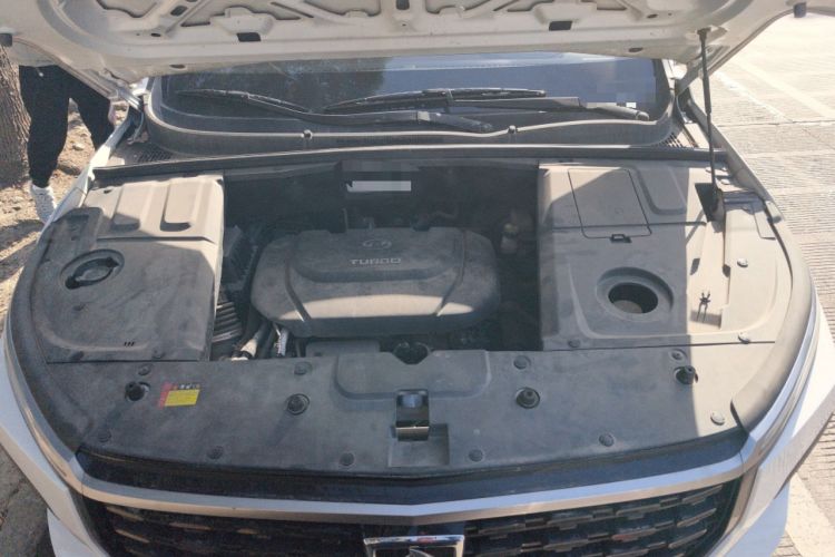 Used Baojun 530 2020 1.5T Manual Comfort Version 5 Seats Engine Bay