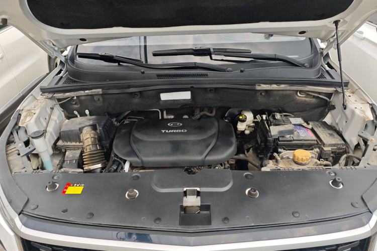 Used Baojun 530 2020 1.5T CVT Prestige Connected Version 5 Seats Engine Bay