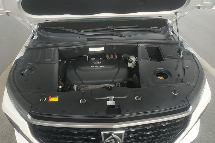 Used Baojun 530 2020 1.5T CVT Prestige Connected Version 6 Seats Engine Bay