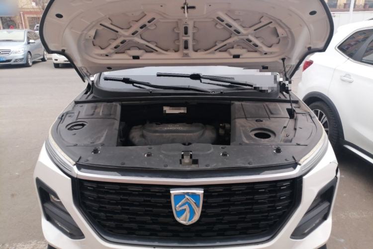 Used Baojun 530 2020 1.5T Manual Comfort Version 6 Seats Engine Bay