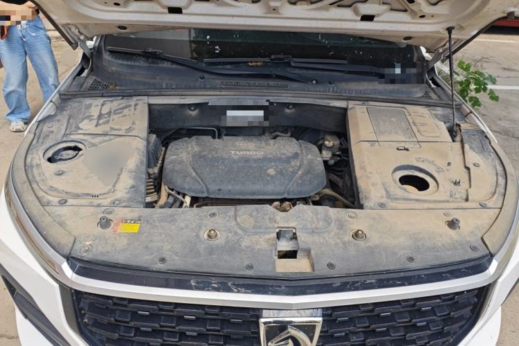 Used Baojun 530 2020 1.5T Manual Comfort Version 6 Seats Engine Bay