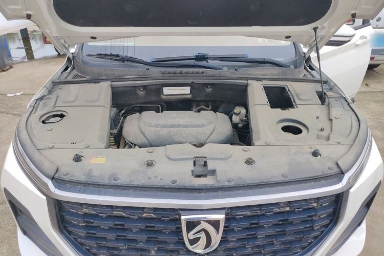 Used Baojun 530 2020 1.5T Manual Luxury Version 5 Seats Engine Bay