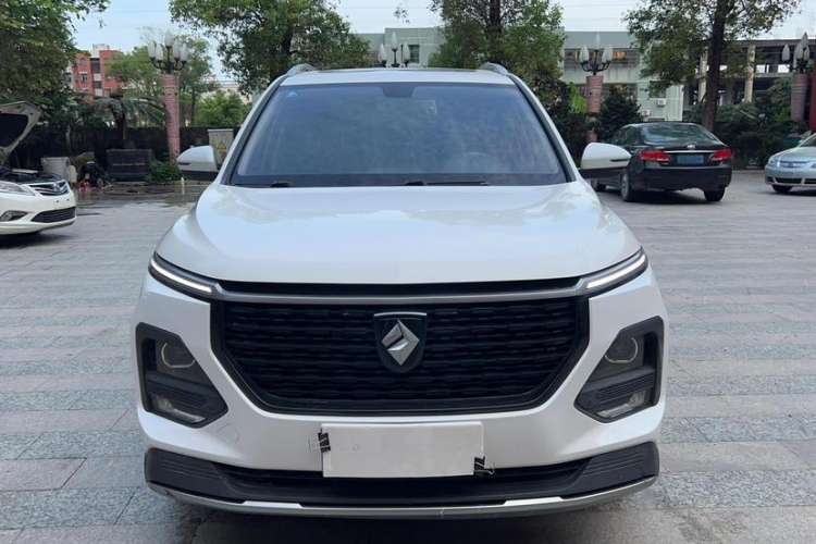 Used Baojun 530 2020 1.5T CVT Prestige Connected Version 7 Seats Exterior 1