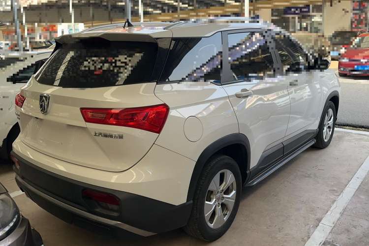 Used Baojun 530 2020 1.5T Manual Comfort Version 7 Seats Exterior 3