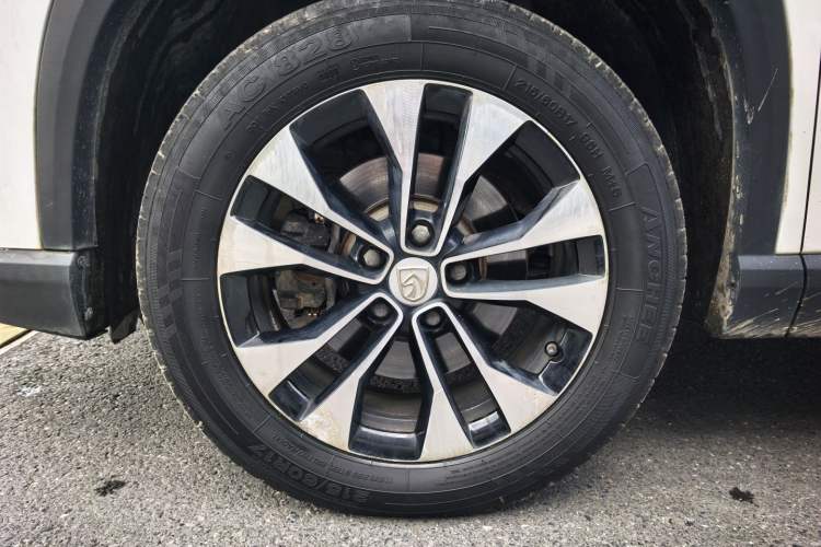 Used Baojun 530 2020 1.5T CVT Prestige Connected Version 6 Seats Exterior 4