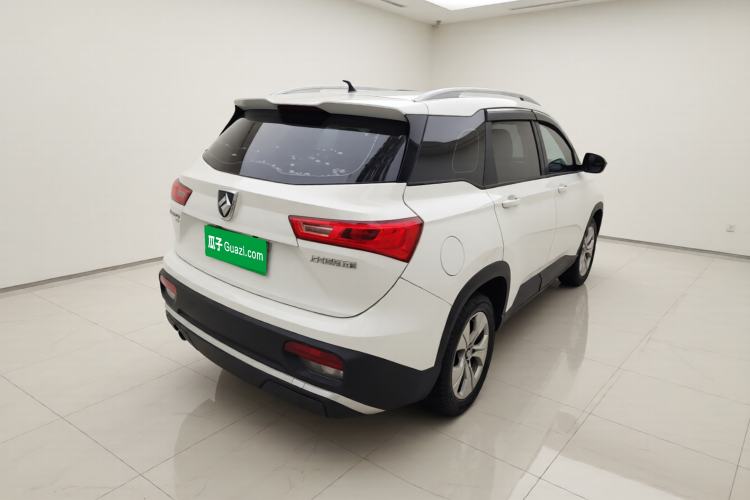 Used Baojun 530 2020 1.5T Manual Comfort Version 7 Seats Exterior 5