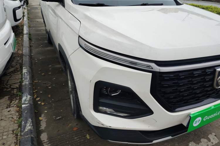 Used Baojun 530 2020 1.5T Manual Comfort Version 7 Seats Exterior 6