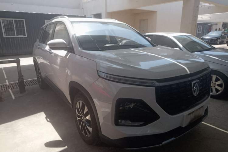 Used Baojun 530 2020 1.5T CVT Prestige Connected Version 7 Seats Front Right 45 Deg