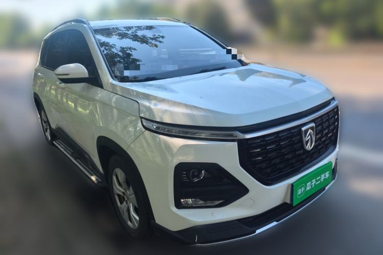 Used Baojun 530 2020 1.5T Manual Luxury Version 7 Seats Front Right 45 Deg