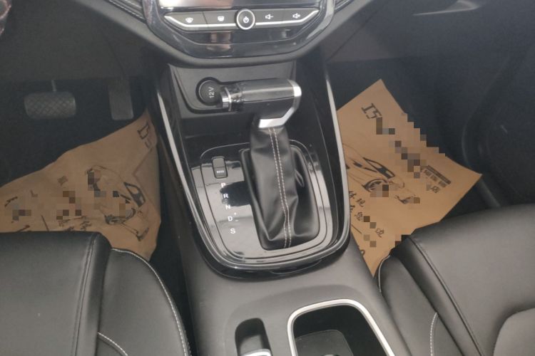 Used Baojun 530 2020 1.5T CVT Prestige Connected Version 7 Seats Gear Lever