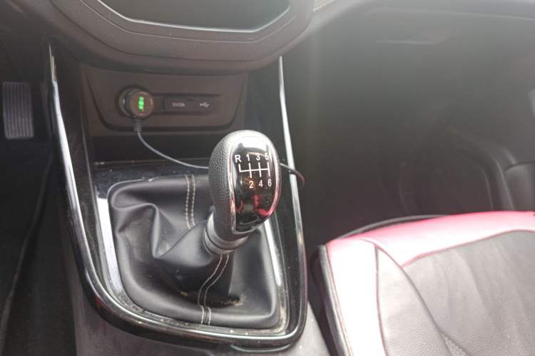 Used Baojun 530 2020 1.5T Manual Comfort Version 6 Seats Gear Lever