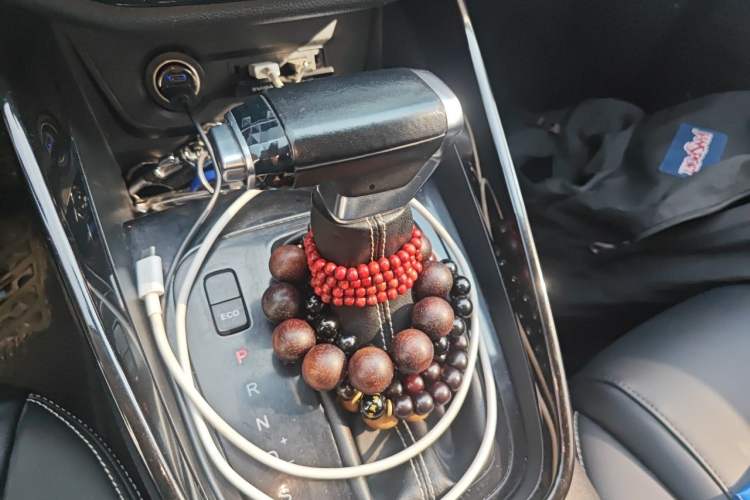 Used Baojun 530 2020 1.5T CVT Prestige Connected Version 7 Seats Gear Lever