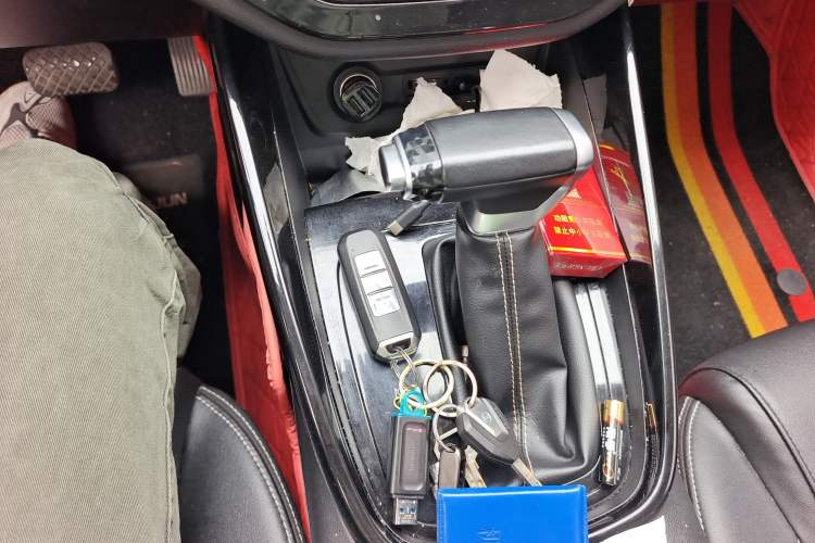 Used Baojun 530 2020 1.5T CVT Prestige Connected Version 5 Seats Gear Lever