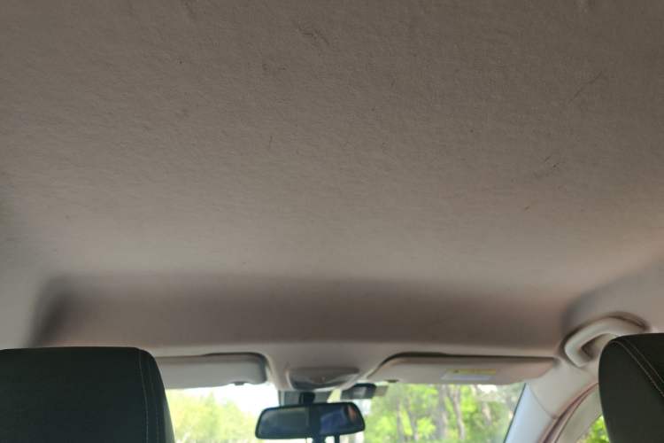 Used Baojun 530 2020 1.5T Manual Luxury Version 6 Seats Headliner