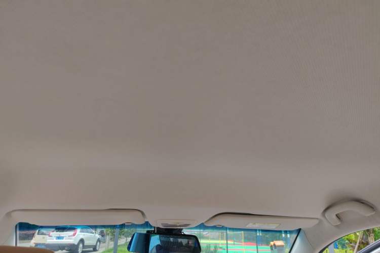 Used Baojun 530 2020 1.5T Manual Comfort Version 6 Seats Headliner