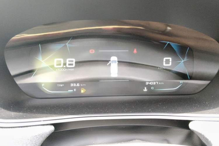 Used Baojun 530 2020 1.5T Manual Comfort Version 7 Seats Instrument Cluster