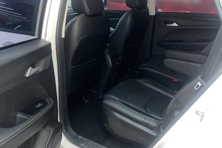 Used Baojun 530 2020 1.5T CVT Prestige Connected Version 6 Seats Interior 1