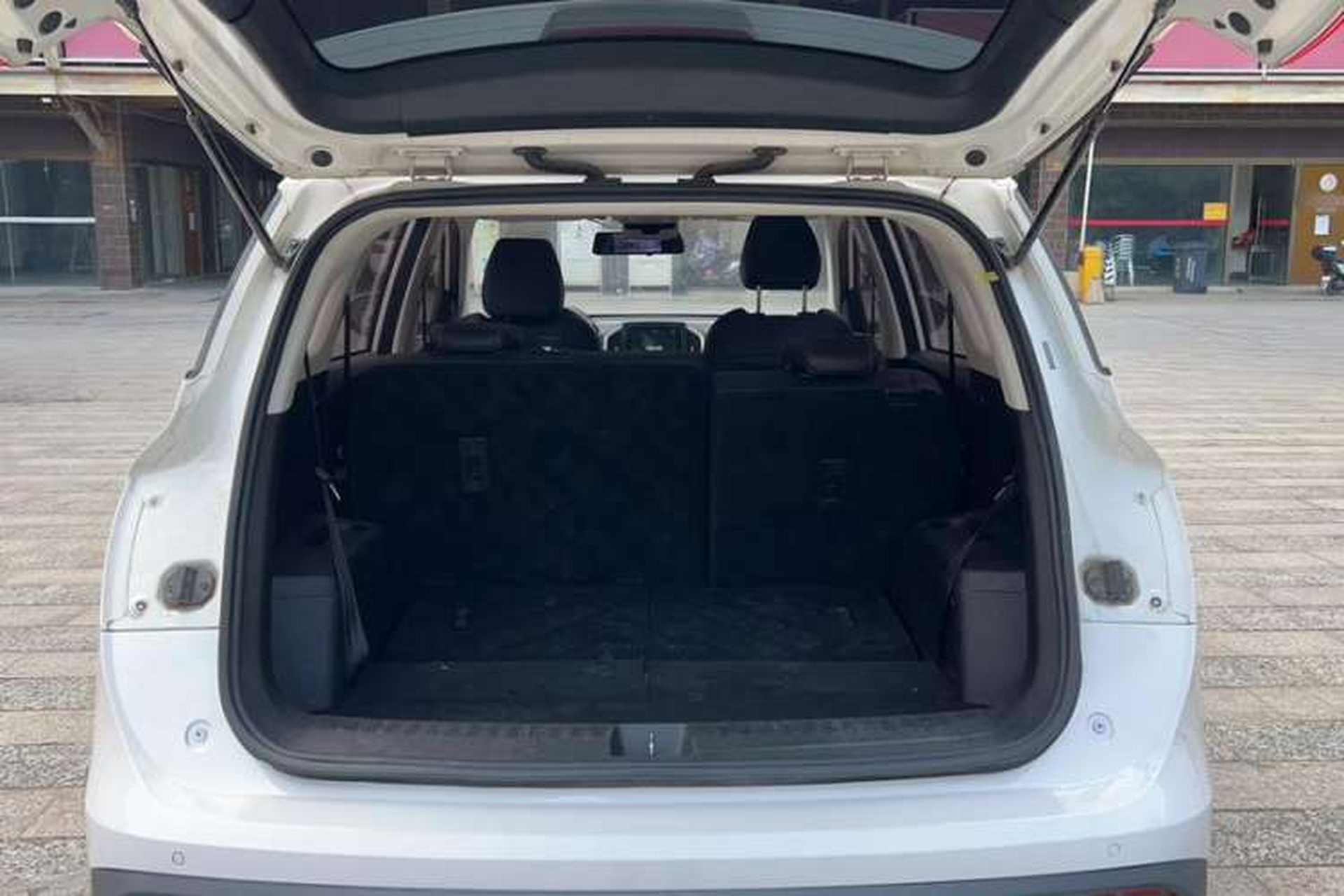 Used Baojun 530 2020 1.5T CVT Prestige Connected Version 7 Seats Interior 10