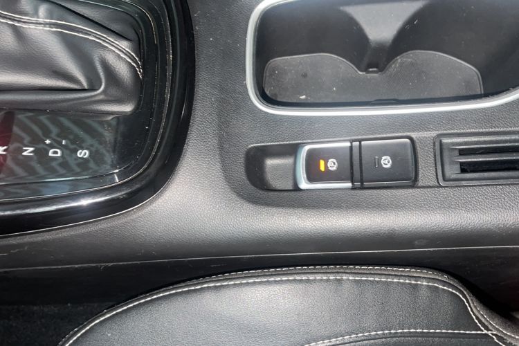 Used Baojun 530 2020 1.5T CVT Prestige Connected Version 6 Seats Interior 10