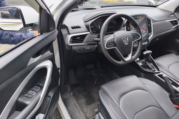 Used Baojun 530 2020 1.5T CVT Luxury Connected Version 5 Seats Interior 3