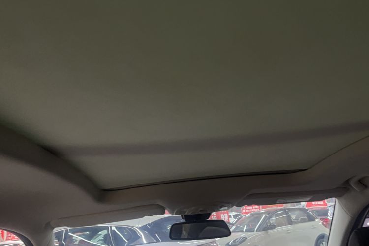 Used Baojun 530 2020 1.5T CVT Prestige Connected Version 6 Seats Interior 4