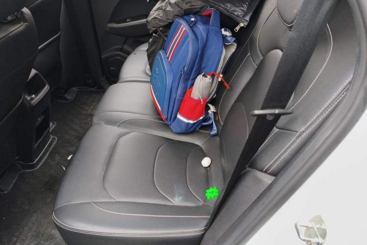 Used Baojun 530 2020 1.5T CVT Luxury Connected Version 5 Seats Interior 4
