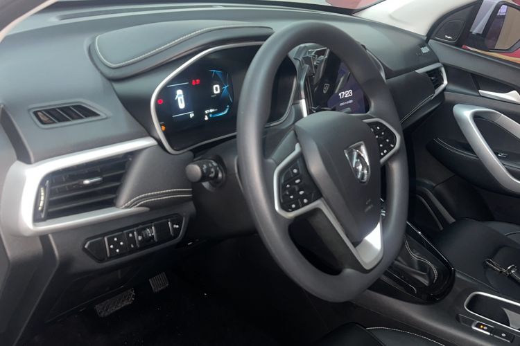 Used Baojun 530 2020 1.5T CVT Prestige Connected Version 6 Seats Interior 6