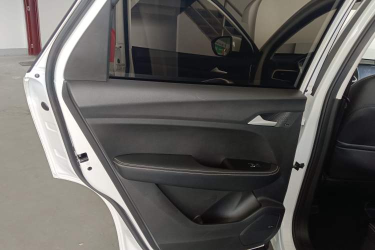 Used Baojun 530 2020 1.5T CVT Luxury Connected Version 6 Seats Interior 6