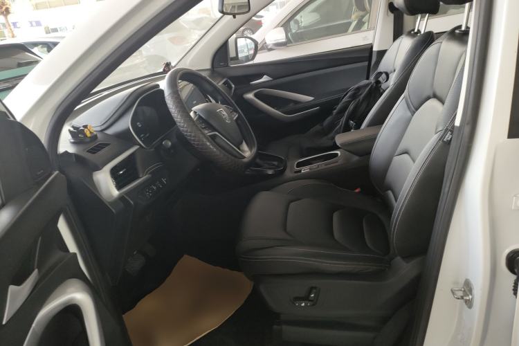 Used Baojun 530 2020 1.5T CVT Prestige Connected Version 7 Seats Left Front Seat