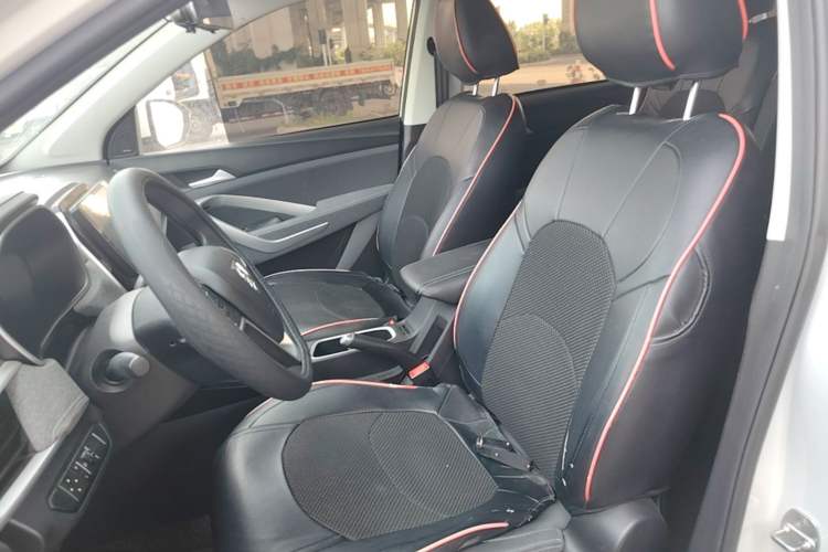 Used Baojun 530 2020 1.5T Manual Comfort Version 6 Seats Left Front Seat