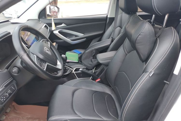 Used Baojun 530 2020 1.5T Manual Luxury Version 5 Seats Left Front Seat