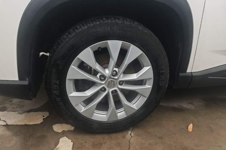 Used Baojun 530 2020 1.5T Manual Luxury Version 7 Seats Left Front Wheel Hub