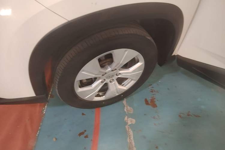 Used Baojun 530 2020 1.5T CVT Luxury Connected Version 6 Seats Left Front Wheel Hub