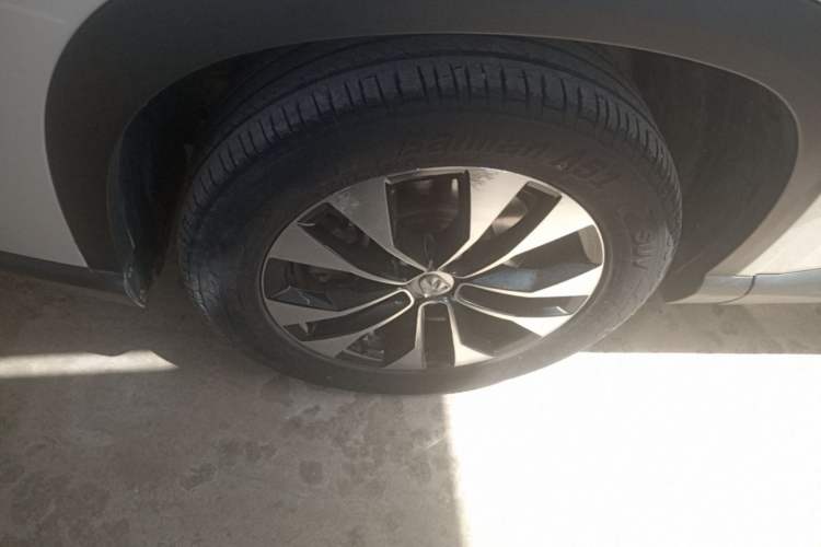 Used Baojun 530 2020 1.5T CVT Prestige Connected Version 7 Seats Left Front Wheel Hub