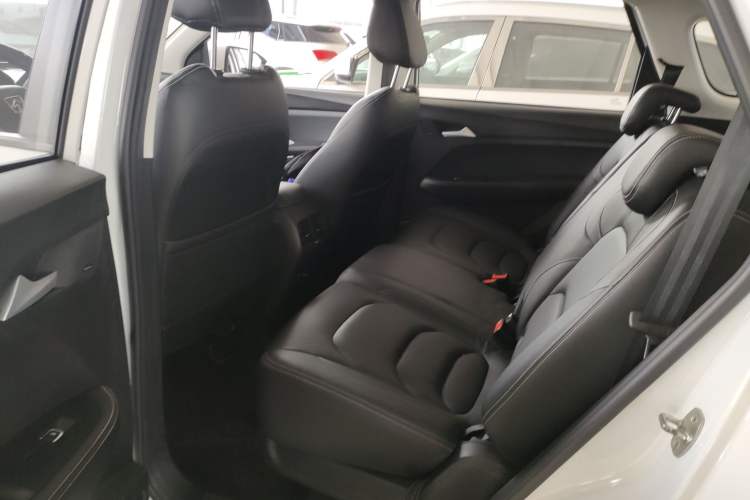 Used Baojun 530 2020 1.5T CVT Prestige Connected Version 7 Seats Left Rear Seat