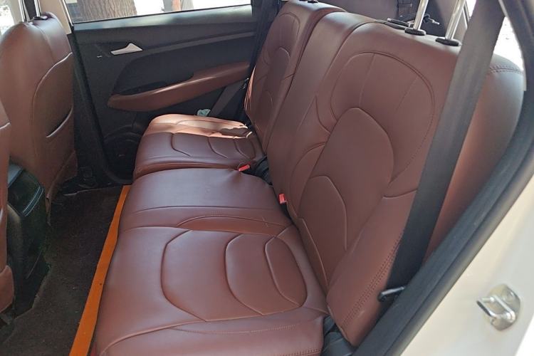 Used Baojun 530 2020 1.5T Manual Comfort Version 7 Seats Left Rear Seat