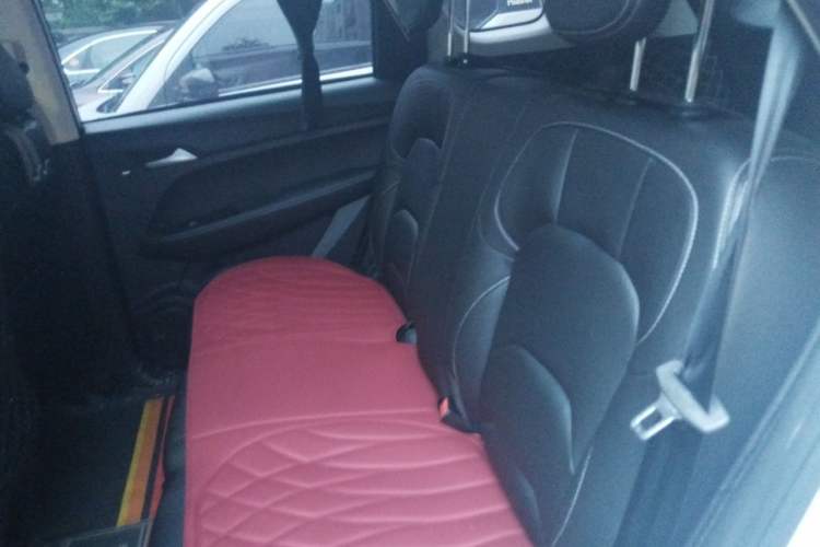Used Baojun 530 2020 1.5T CVT Prestige Connected Version 7 Seats Left Rear Seat