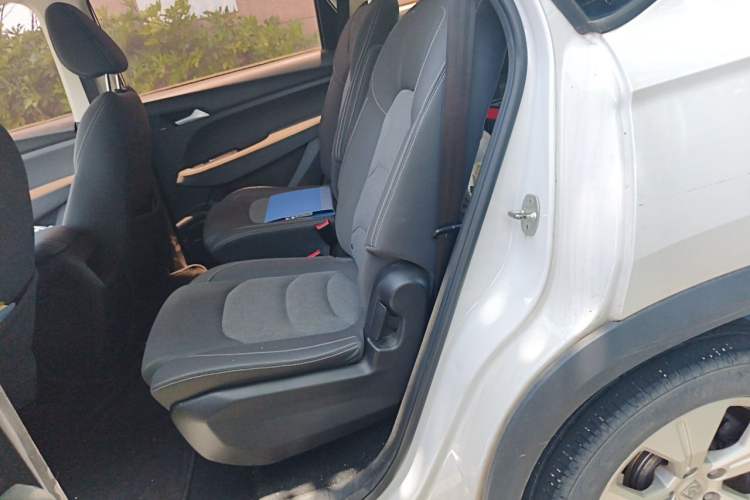 Used Baojun 530 2020 1.5T Manual Comfort Version 6 Seats Left Rear Seat