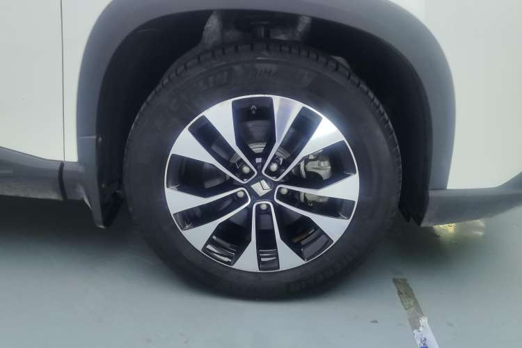 Used Baojun 530 2020 1.5T CVT Prestige Connected Version 5 Seats Left Rear Wheel Hub