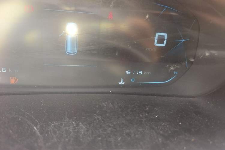 Used Baojun 530 2020 1.5T Manual Luxury Version 6 Seats Odometer Close Up