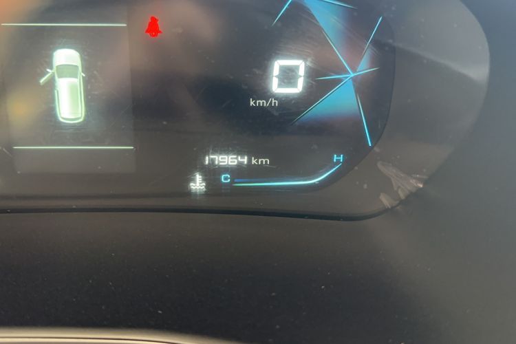 Used Baojun 530 2020 1.5T Manual Comfort Version 7 Seats Odometer Close Up