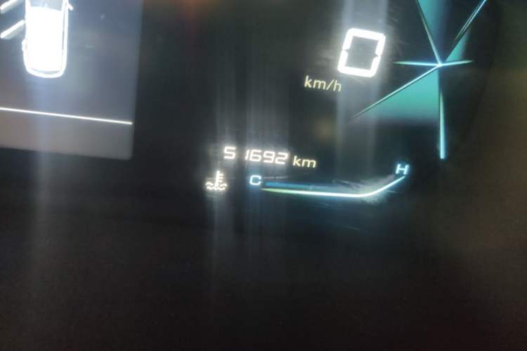 Used Baojun 530 2020 1.5T Manual Luxury Version 5 Seats Odometer Close Up