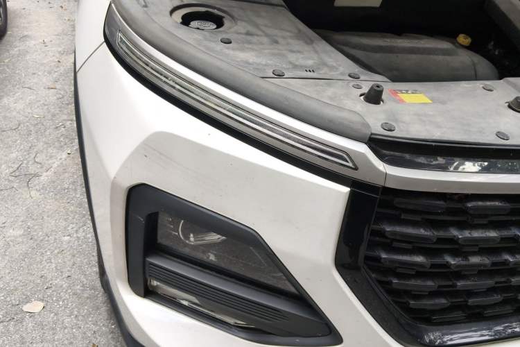 Used Baojun 530 2020 1.5T Manual Comfort Version 7 Seats Right Front Headlight