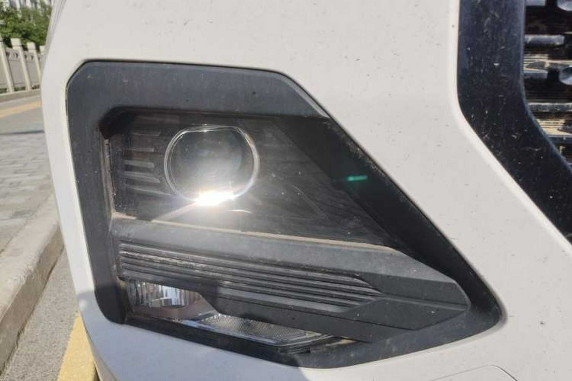 Used Baojun 530 2020 1.5T Manual Comfort Version 6 Seats Right Front Headlight