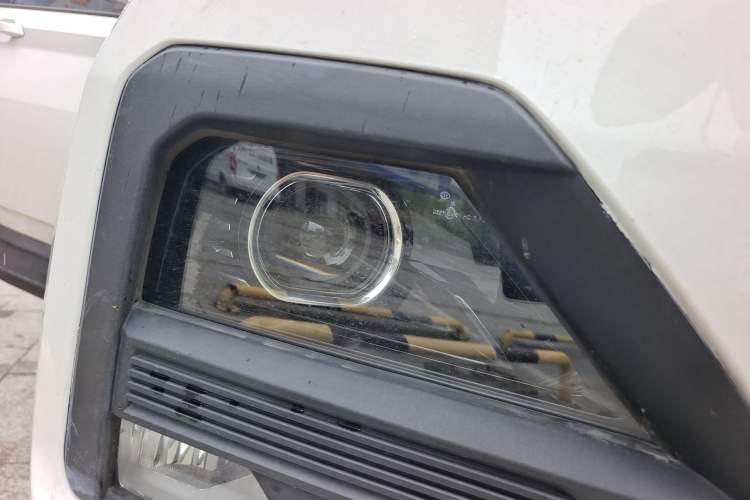Used Baojun 530 2020 1.5T CVT Prestige Connected Version 5 Seats Right Front Headlight